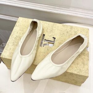 Women's The Row Gathered Nappa Leather Pointed Toe Flats in Cream Off-White